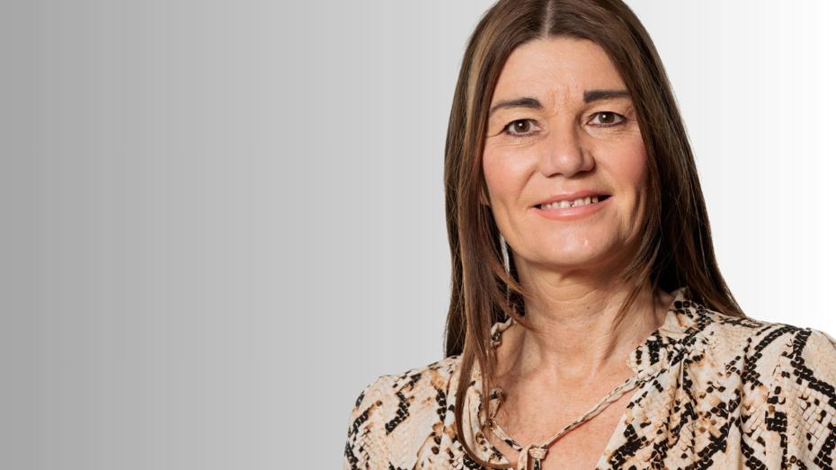 Paula Ellis